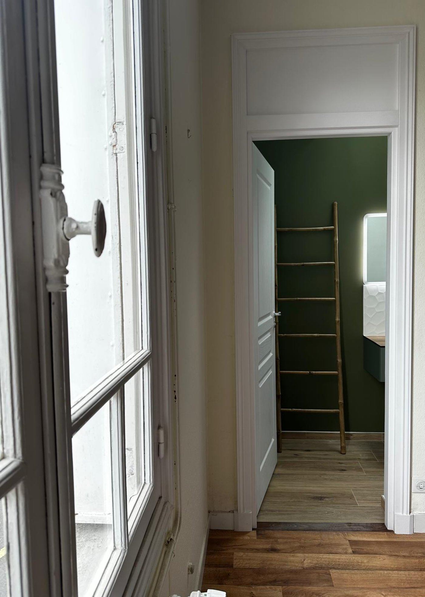 Ouverture créée depuis une ancienne armoire